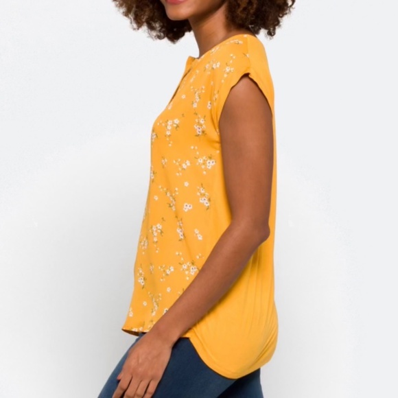 Womens Cap Sleeve Top, Yellow Floral, Size S, EUC - Picture 4 of 5